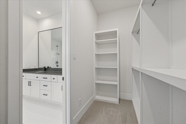 Building Photo - 1659 Bingle Rd