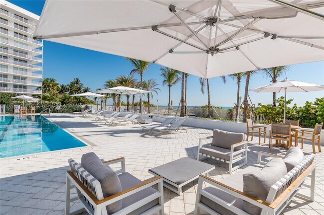 Building Photo - 613 Ocean Dr