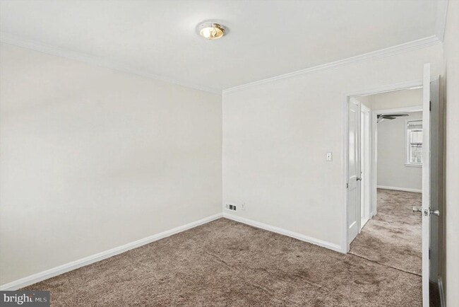 Building Photo - 6835 Eastbrook Ave