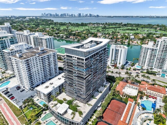 Building Photo - 5875 Collins Ave