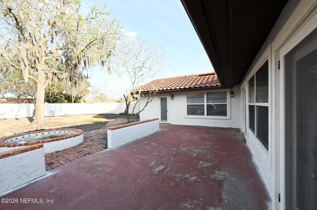 Building Photo - 4632 Corrientes Cir N