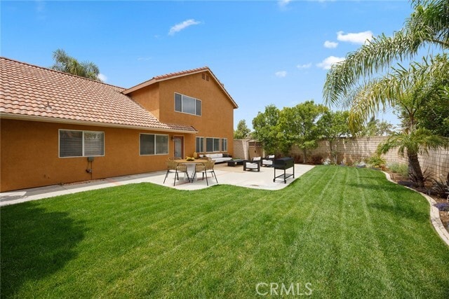 Building Photo - 1427 E Cisneros Ln