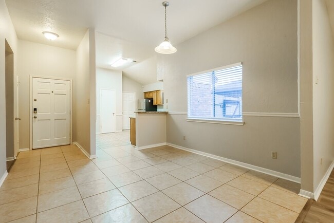 Building Photo - 1010 Hickory Post Ct