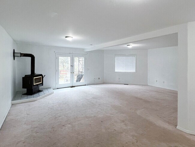 Building Photo - 3664 Mirage Cir