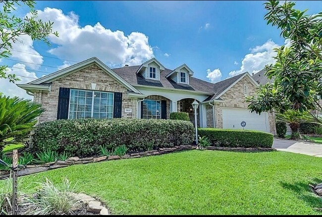 Building Photo - 2617 Sunday House Dr