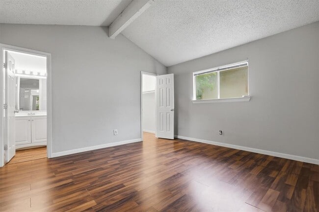 Building Photo - 6305 Emerald Forest Dr