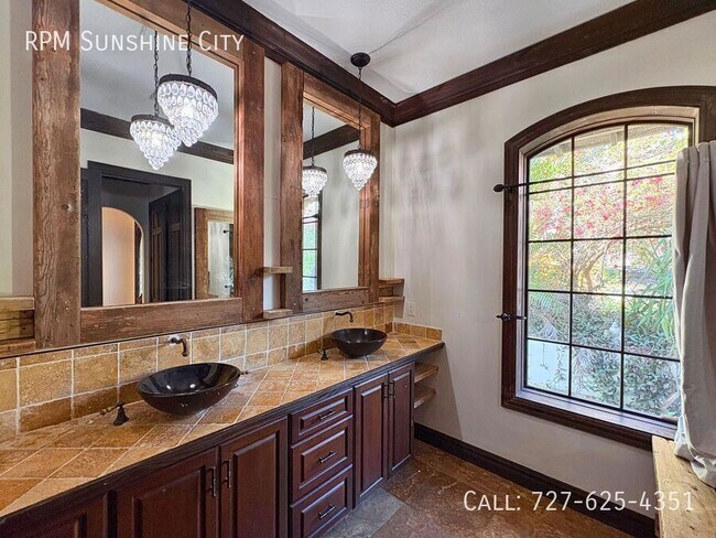 Building Photo - 1152 Lagoon Rd