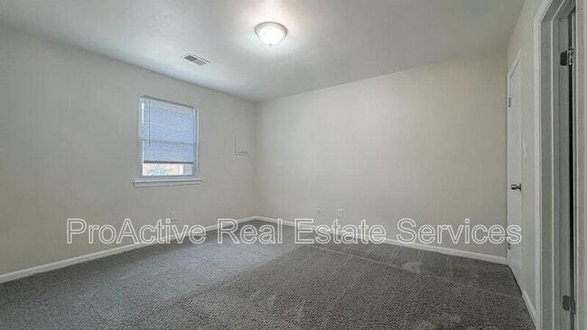 Building Photo - 4305 Tides Ct