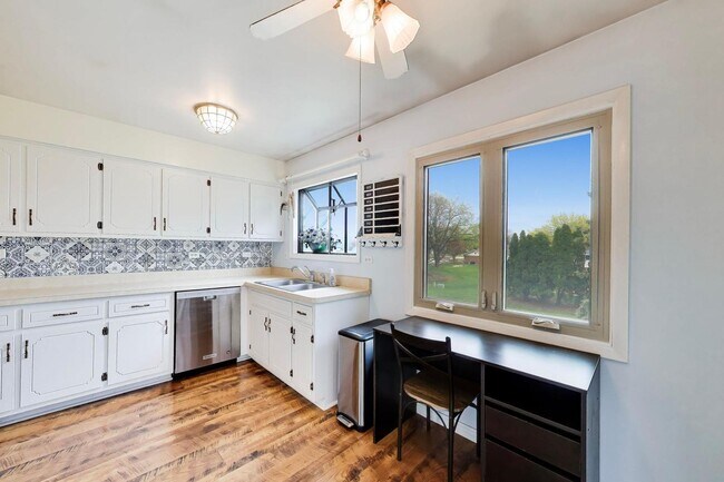 Building Photo - 639 Big Timber Dr