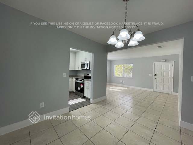 Building Photo - 3120 SW 27th St