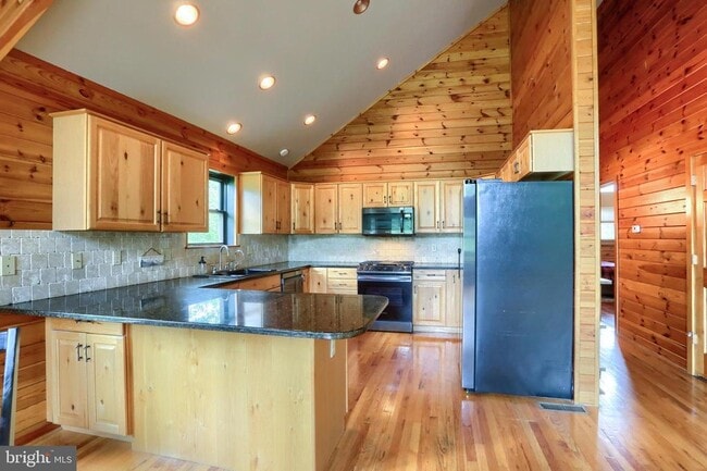 Building Photo - 125 Pebble Beach Dr