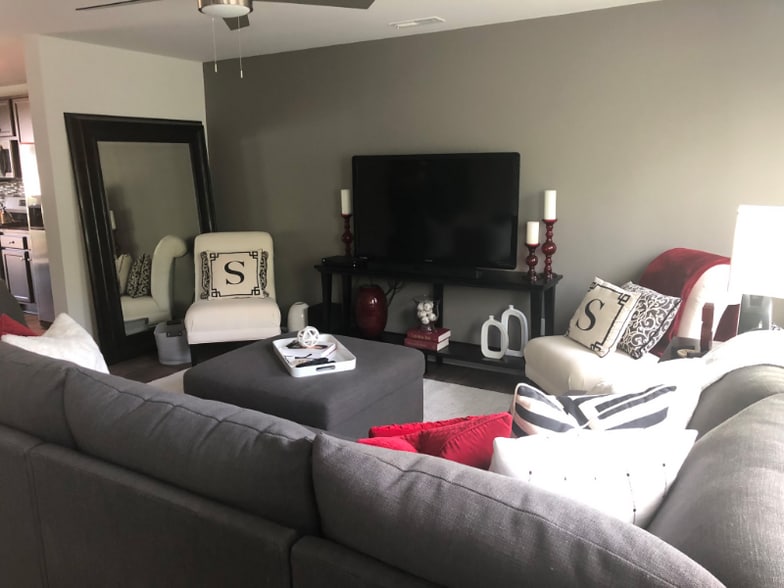 Building Photo - 8220 Waxhaw Hwy