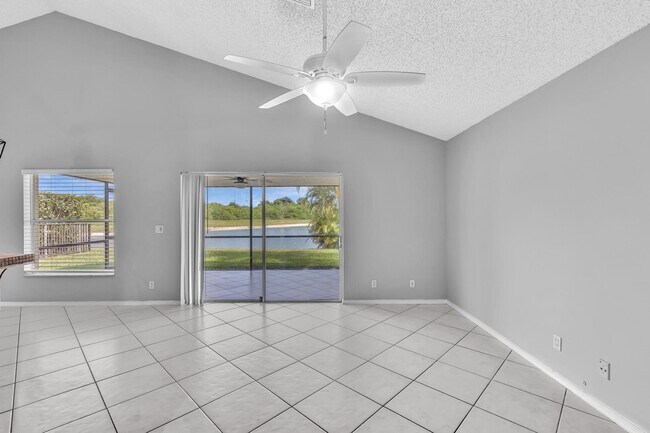 Building Photo - 22492 Middletown Dr