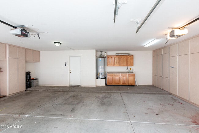 Building Photo - 6321 W Linda Ln