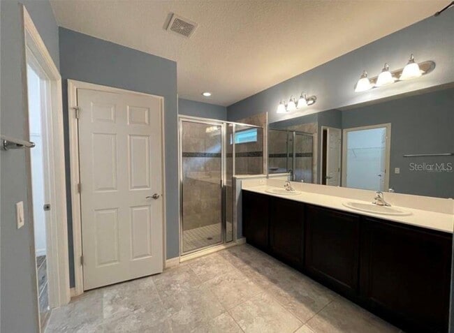 Building Photo - 3813 Carrick Bend Dr