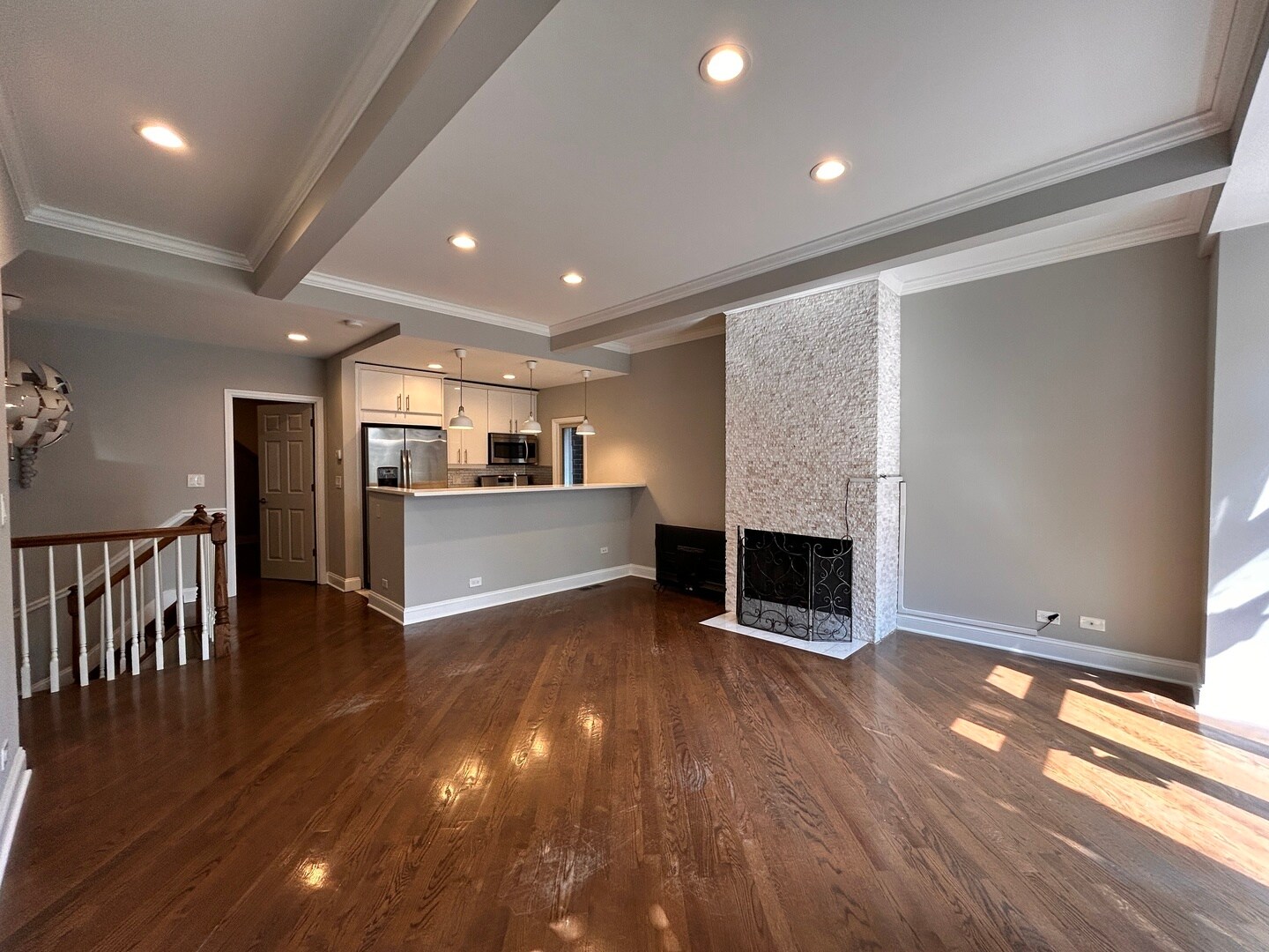 Building Photo - 2506 N Greenview Ave
