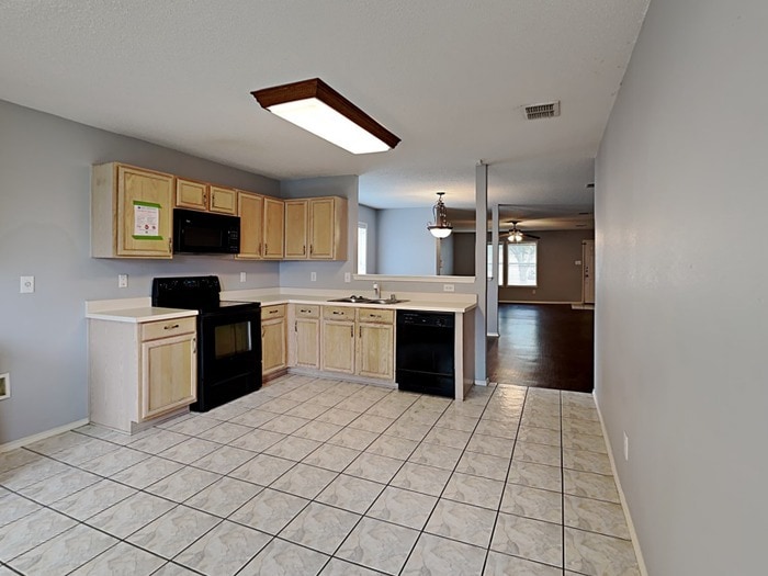 Building Photo - 2008 Shawnee Trail