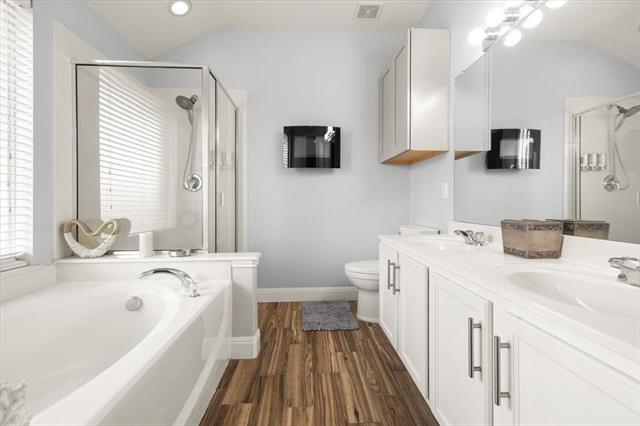 Building Photo - 3817 Laurel Crossing Dr