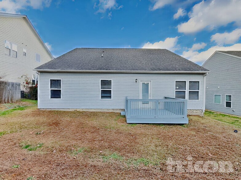 Building Photo - 75 Stratford Dr