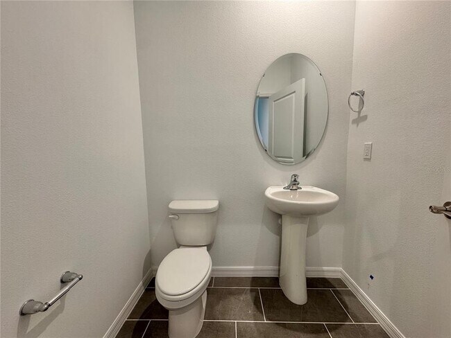 Building Photo - 313 Platform Ln