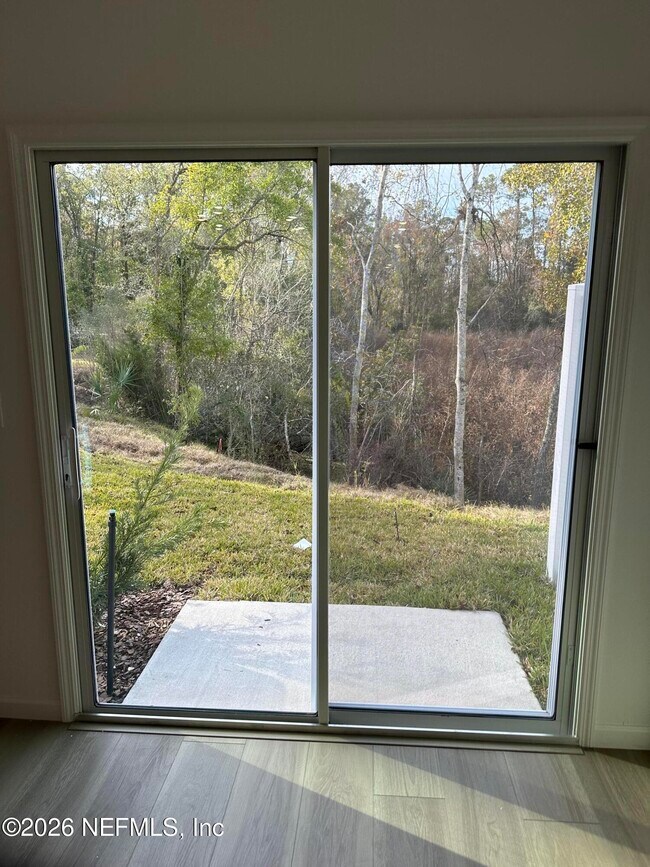 Building Photo - 531 Holly Lks Dr