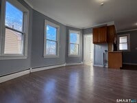 Building Photo - 3 Omo St