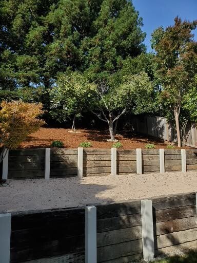 backyard 3rd and 4th level - 2040 Goldenrod Ln