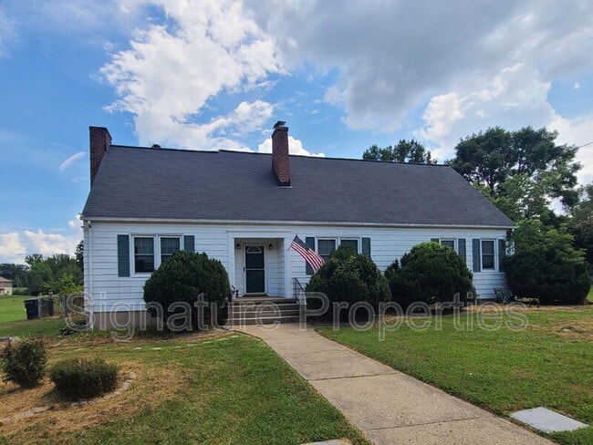Primary Photo - 13 Manse Rd
