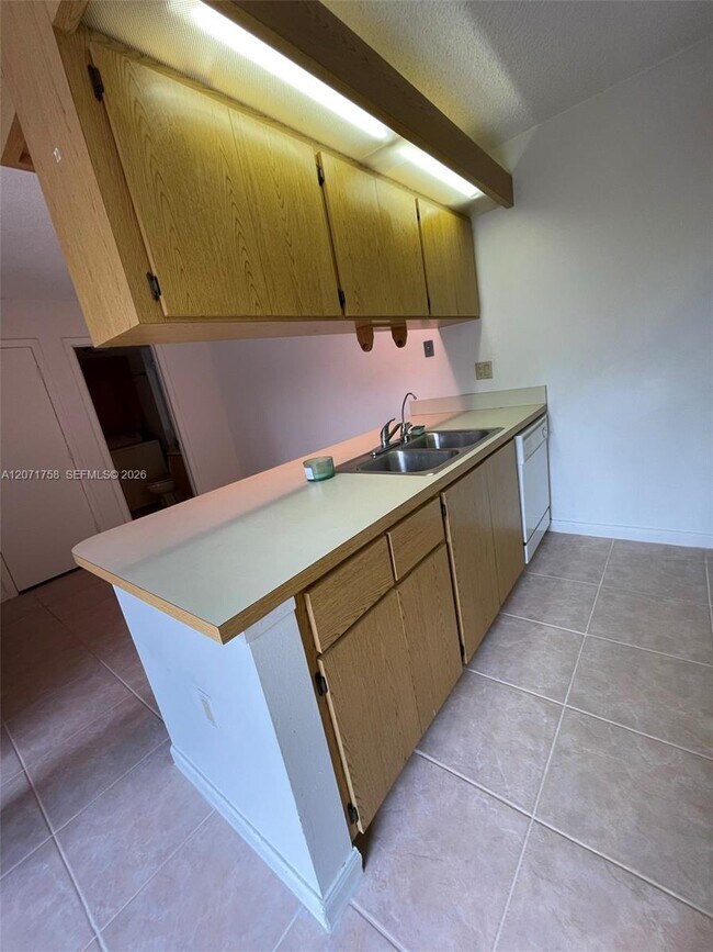 Building Photo - 6902 69th Way
