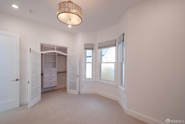 Building Photo - 60 Carmelita St