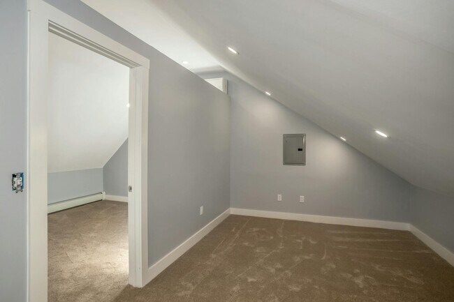 Building Photo - 288 Acre Ln