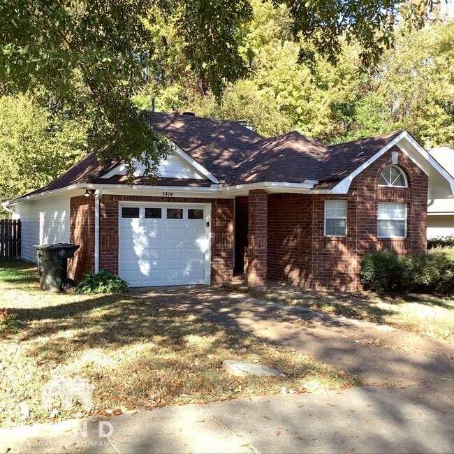 Building Photo - 5474 Pine Oak Ln