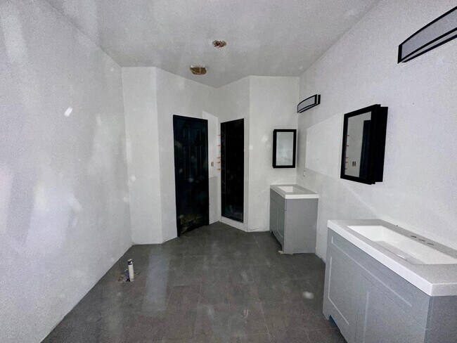 Building Photo - 4709 47th St