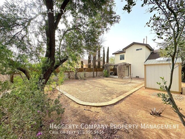 Building Photo - 12312 Bob Heasley Dr