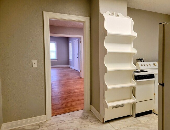 Building Photo - 2530 NW 11th St