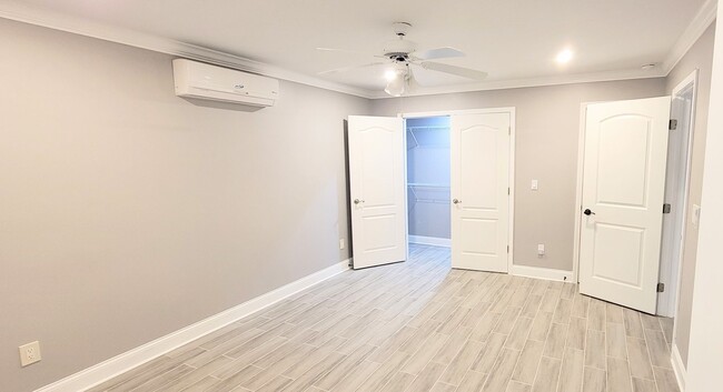 Building Photo - Stylish Basement Rental with Private Ameni...