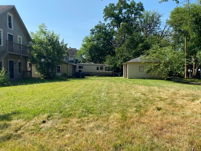 Building Photo - 198-200 Westwood Ave Akron, OH 44302 MFH2 ...