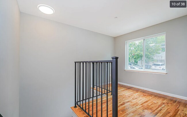 Building Photo - 17 Cunard Ave