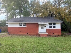 Building Photo - 468 McBain Dr
