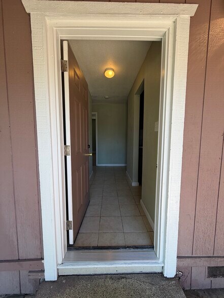 Building Photo - 2061 Matson Dr