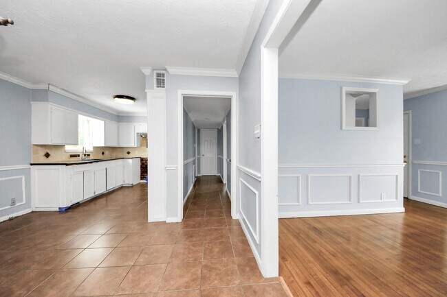 Building Photo - Charming and well-maintained home in the heart of Pasadena!