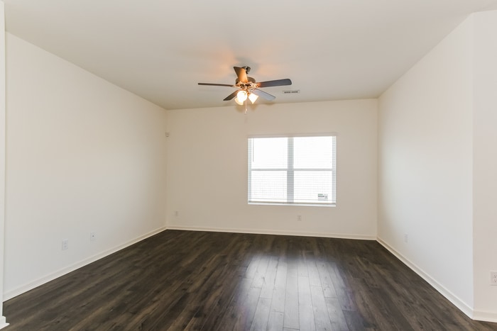 Building Photo - 5740 Timber Leaf Lp