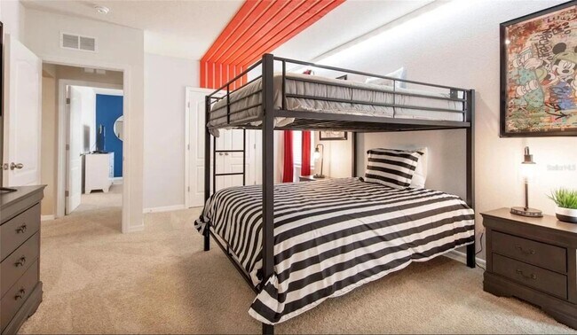 Building Photo - 7572 Oakmoss Loop