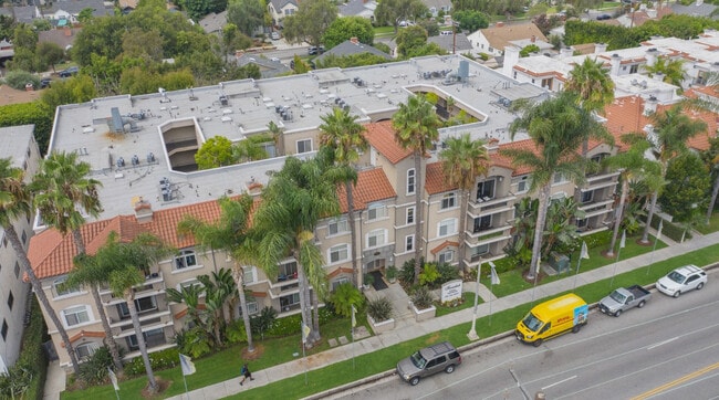 Primary Photo - Trousdale Apartments