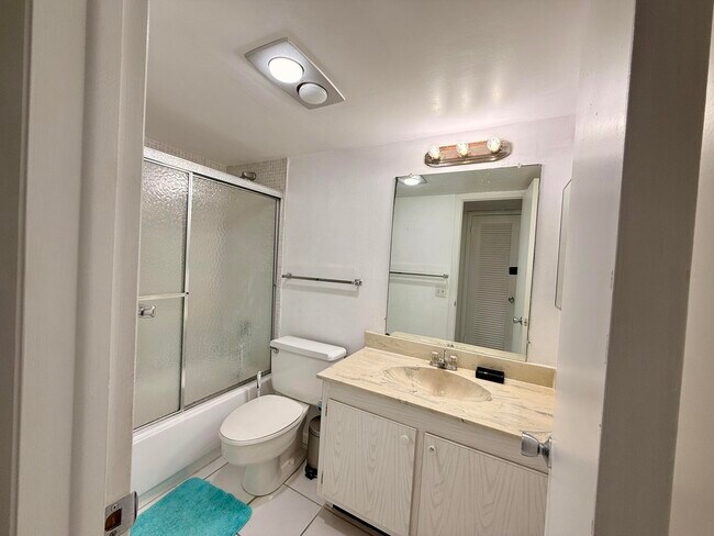 Building Photo - 4387 Trevi Ct