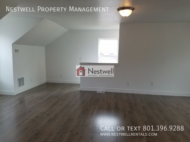 Building Photo - 10598 Lake Terrace Ave