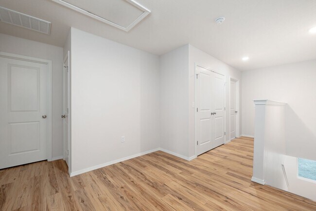 Building Photo - New Build- 2 Story Duplex in Westbury Gardens
