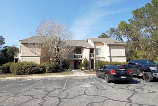 Building Photo - First Floor Condo in Bluewater Bay