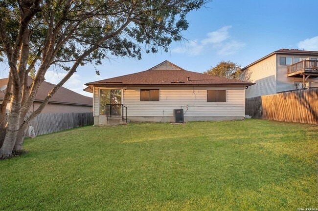 Building Photo - 7910 Chestnut Barr Dr