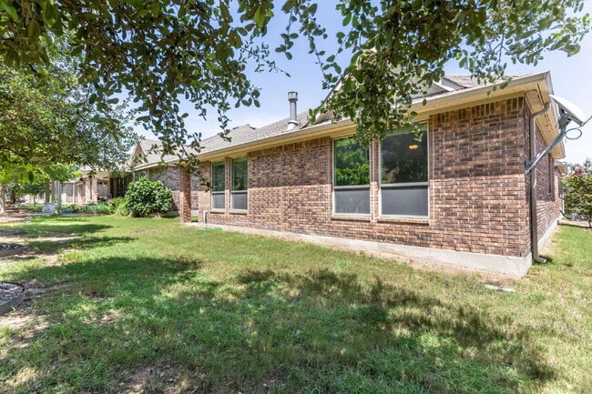Building Photo - 5041 Country Nest